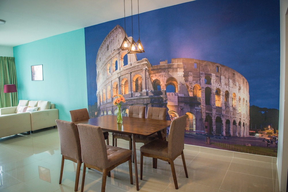 One Amerin Mall & Suites 24/50
