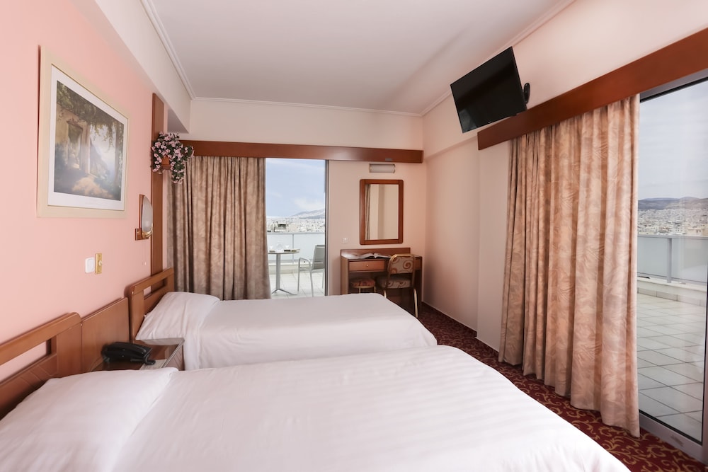 Xenophon Hotel 20/77