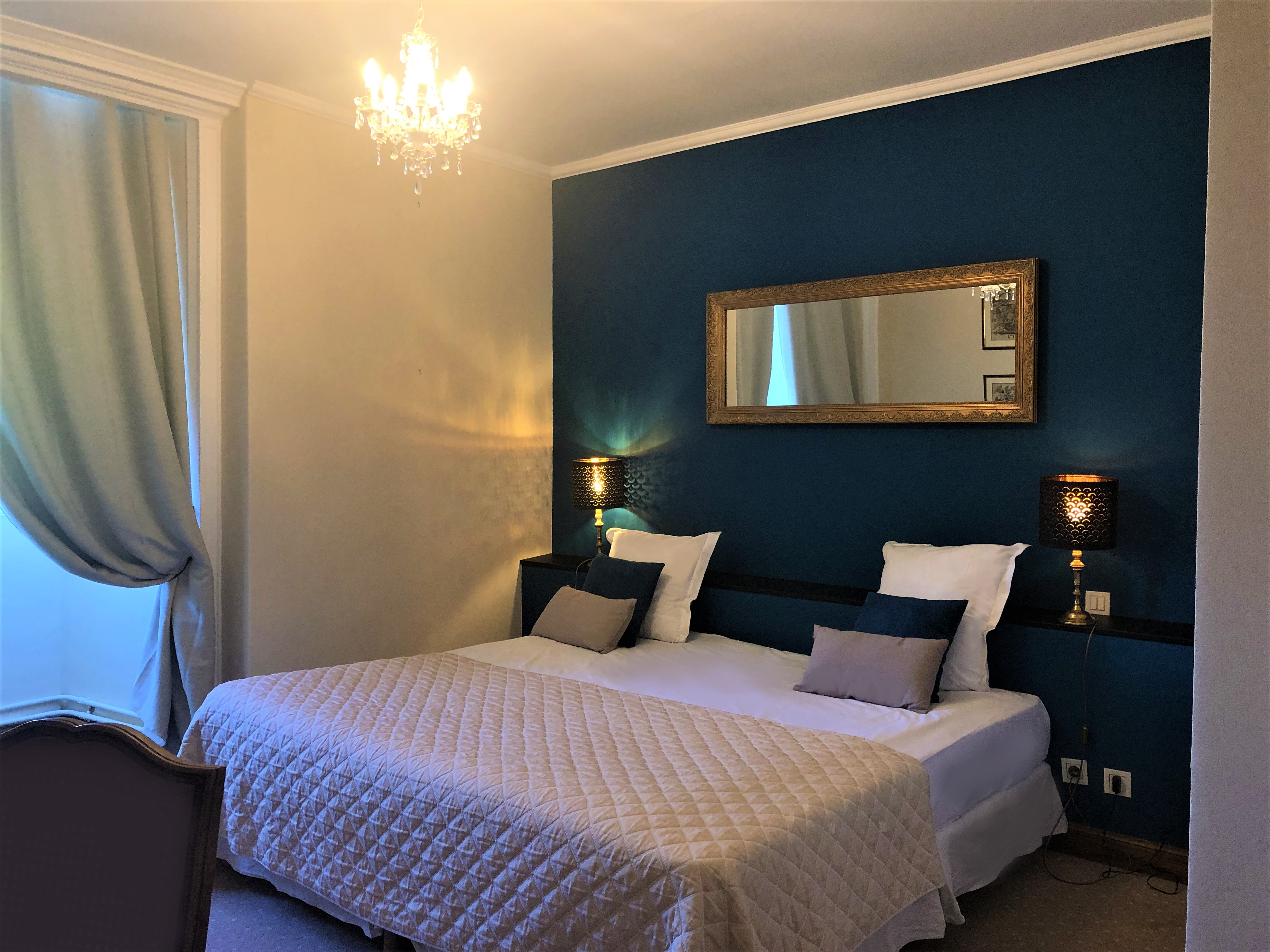 Deluxe, Double Bed