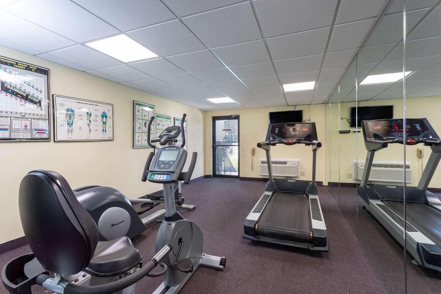 Ramada by Wyndham Altamonte Springs Near I-4 19/39