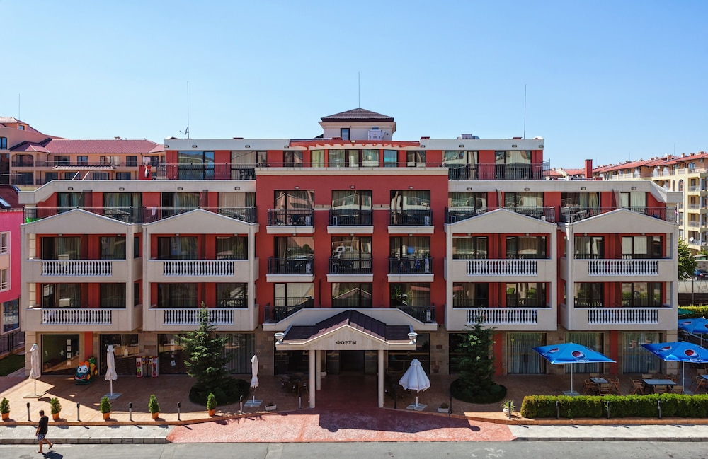 Hotel Forum 2/50