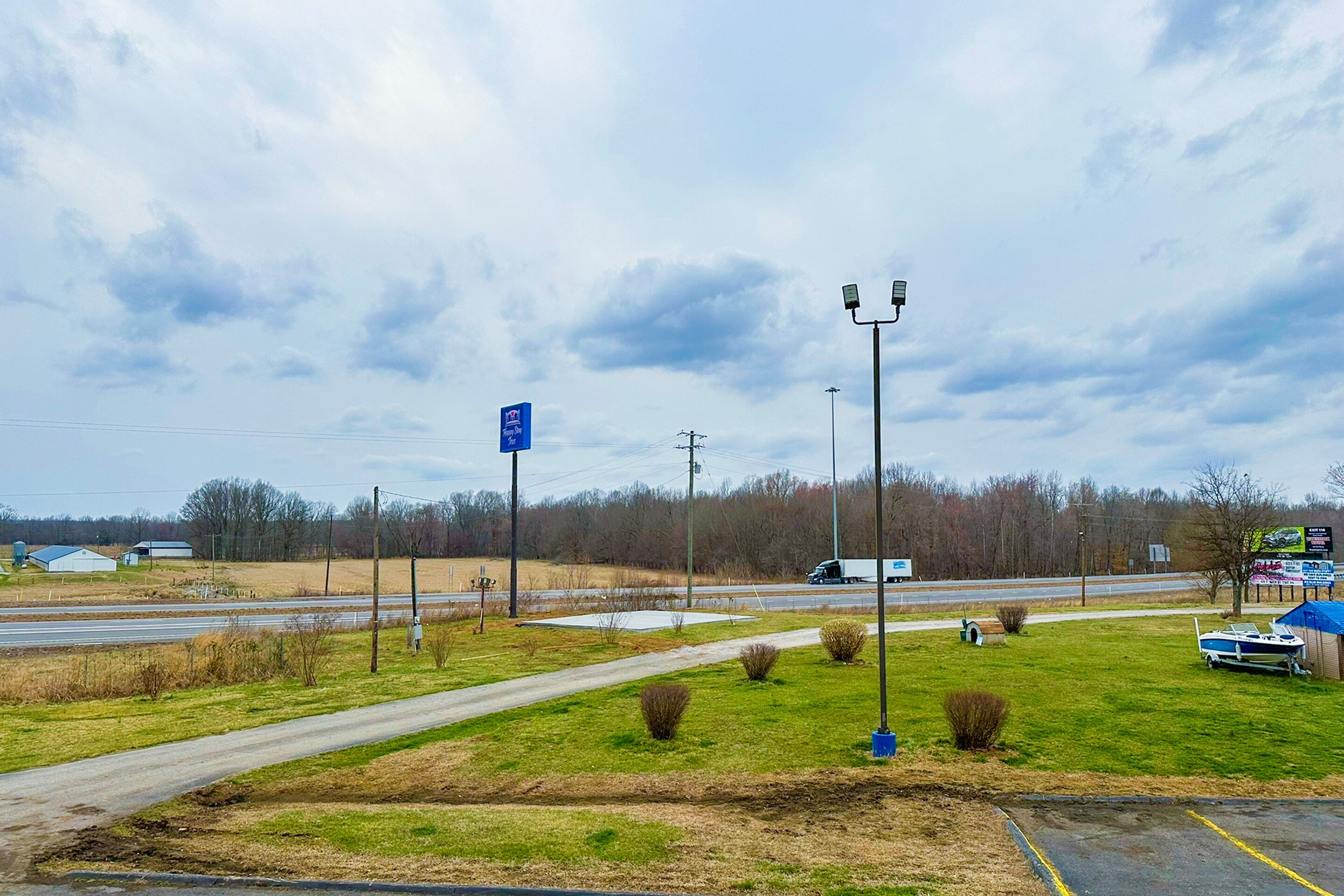 Happy stay inn Madisonville I-69 7/26