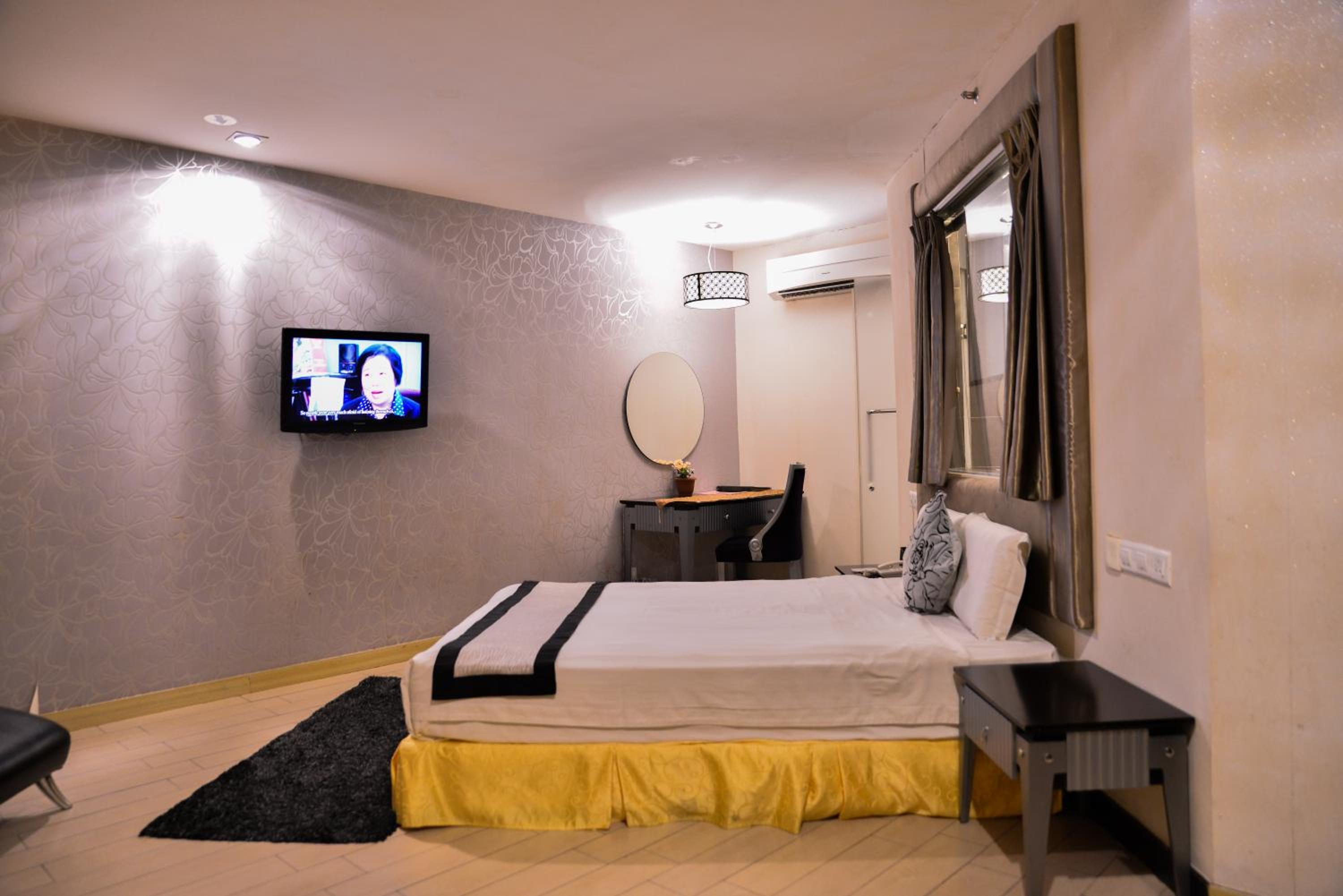 Executive, Queen Bed, No Window، Shervinton Executive Boutique Hotel 5/8