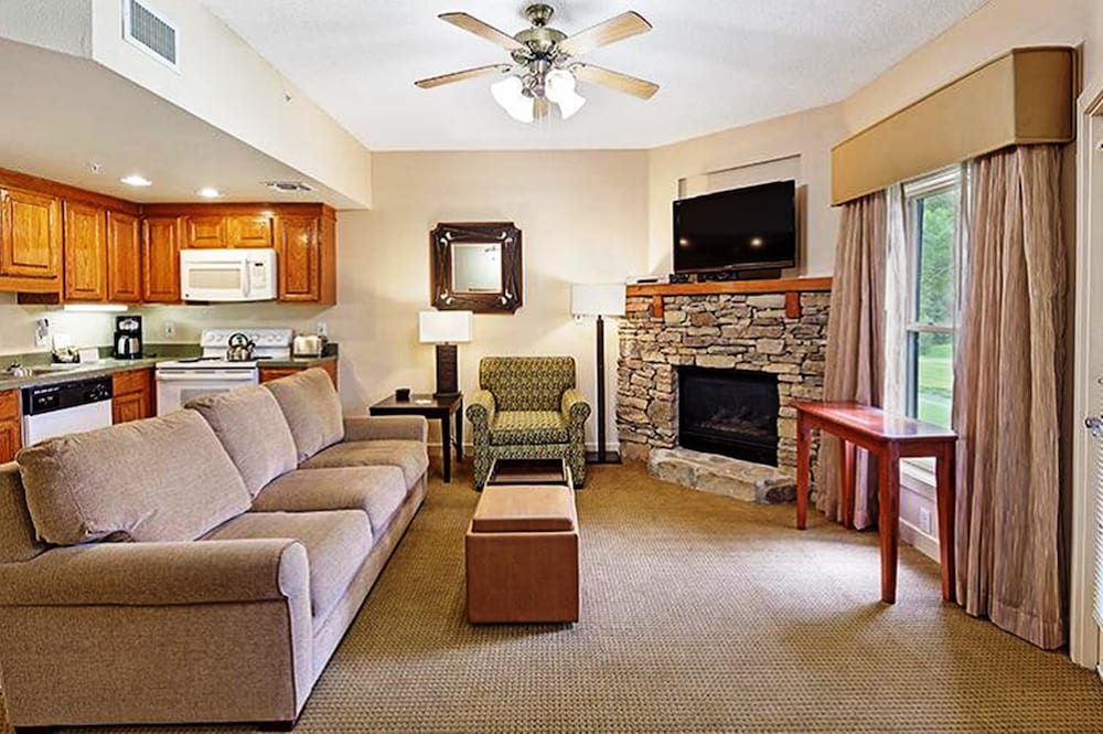Hilton Vacation Club Bent Creek Golf Village Gatlinburg 33/53