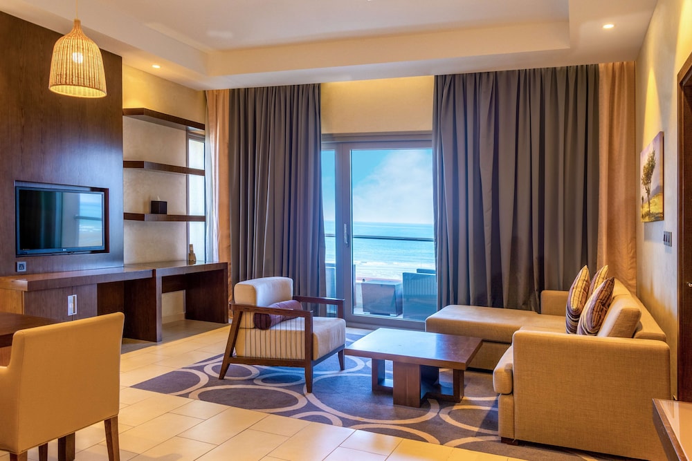 RADISSON BLU HOTEL, SOHAR 46/72