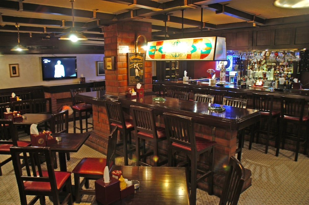 Comfort Hotel Suites 34/48