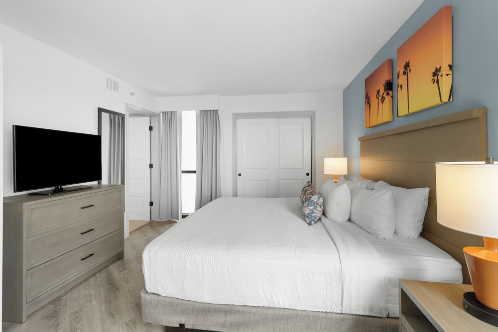 2 BEDROOMS, CONDO, DELUXE, OCEAN VIEW, NORTH TOWER