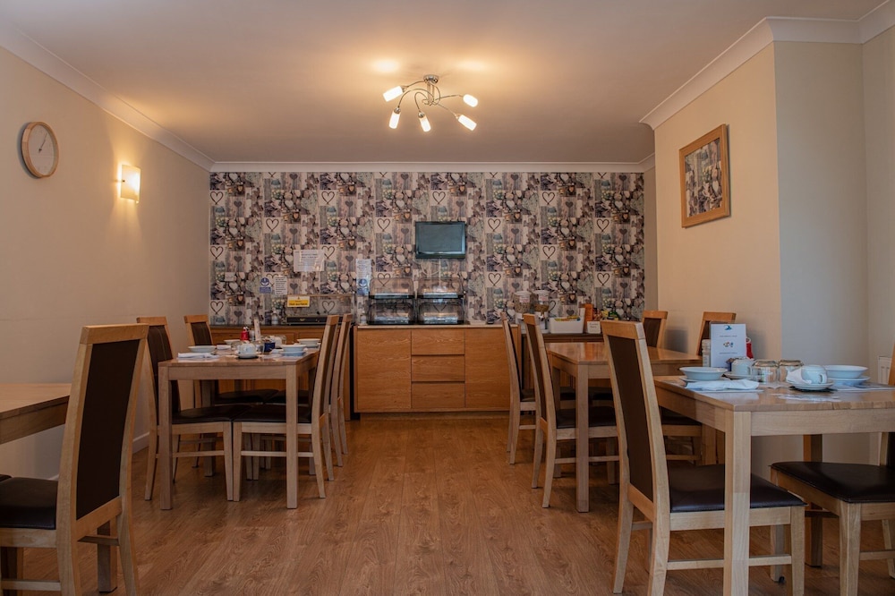 Trevarrian Lodge 35/53