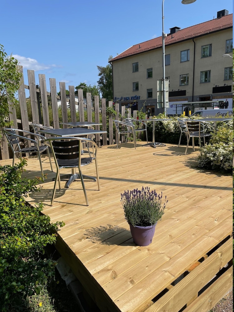 La Hotel - Lidingö Arena 46/50