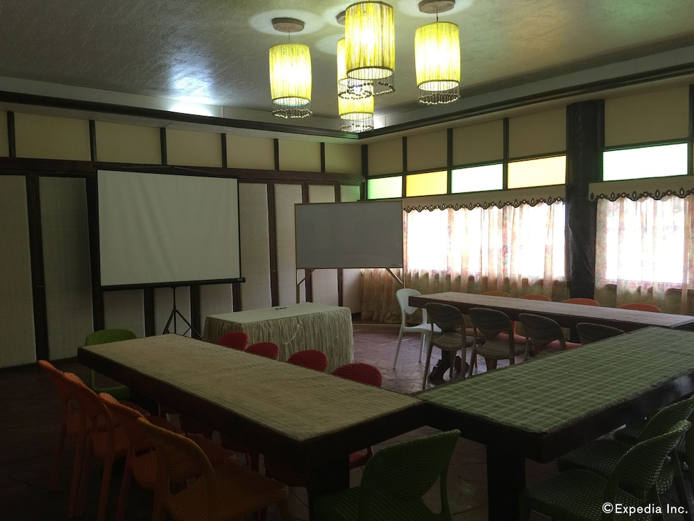 Bohol Bee Farm 46/75
