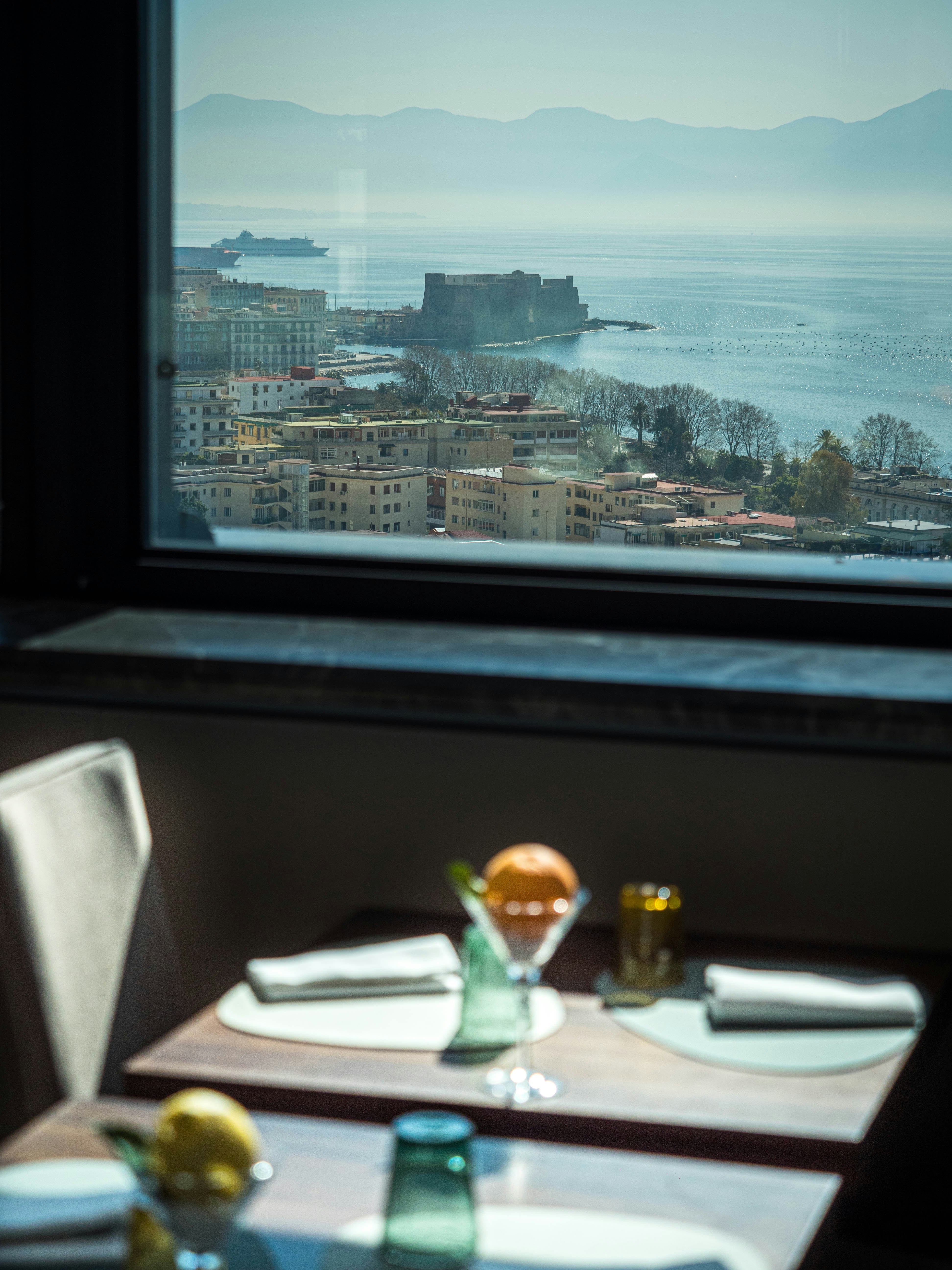 De Bonart Naples, Curio Collection by Hilton 36/50
