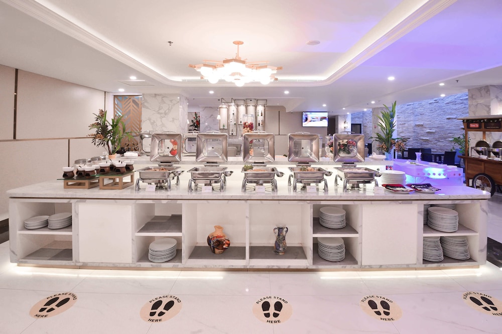 Grand Senyum Hotel 24/33