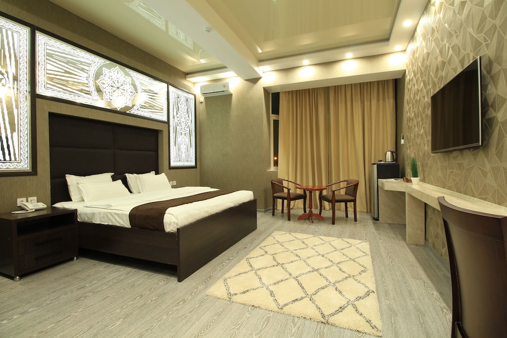 Safir Hotel 11/36