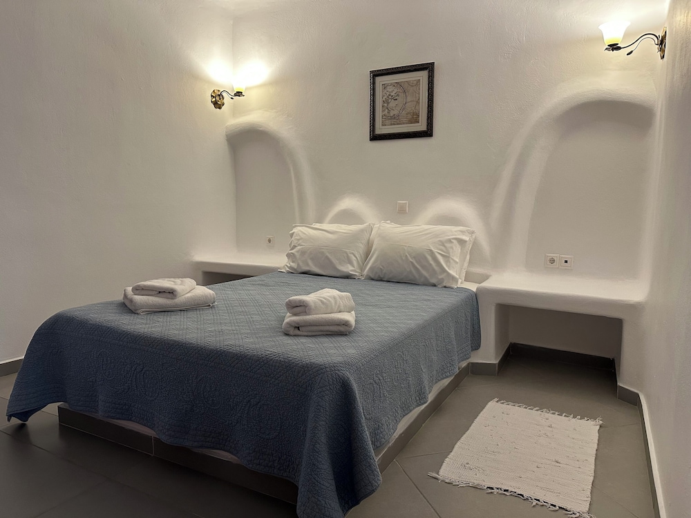 Elenis Village Suites 22/46