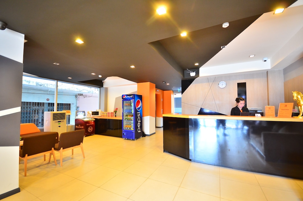 H2 Hotel 10/48