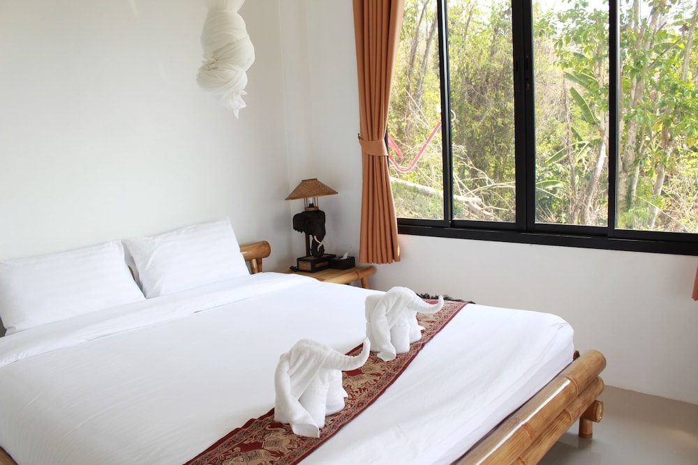 Chang Pai Hill - Adults Only 9/50