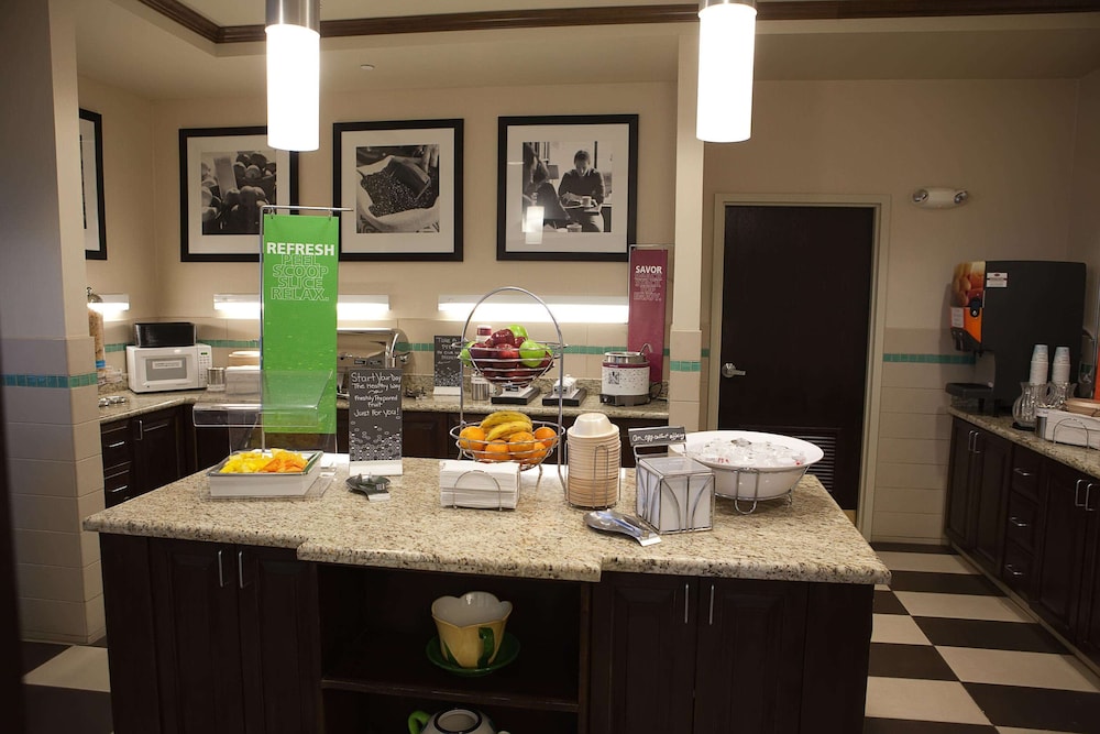 Hampton Inn Colby 33/39