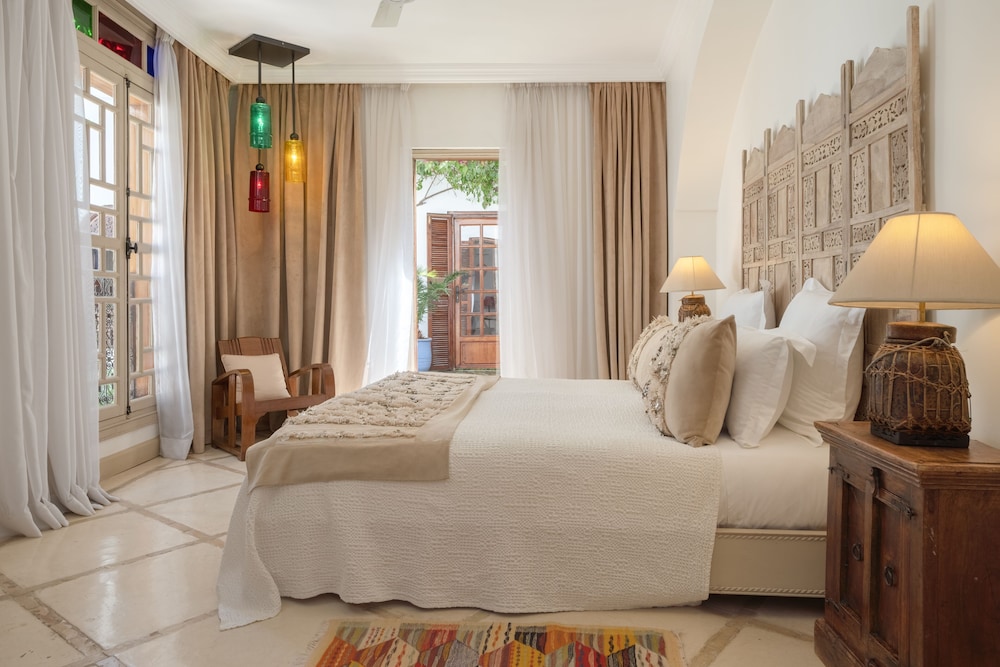 Riad Alma 22/72