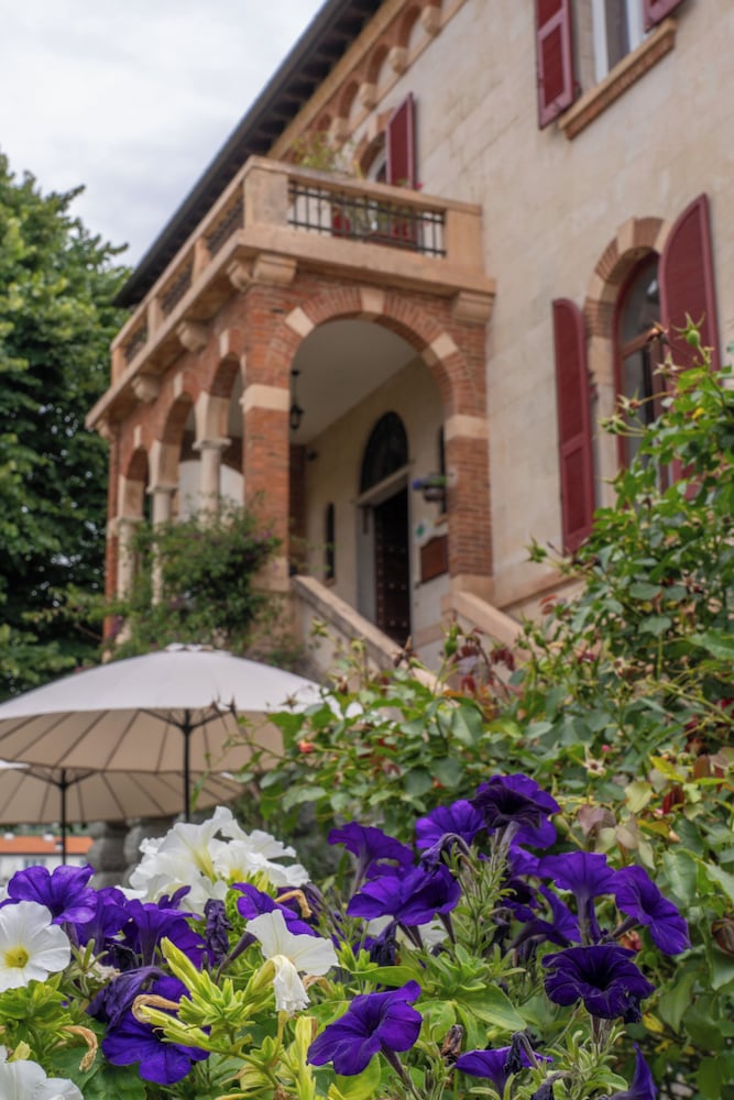 Villa Fieschi Hotel 45/49