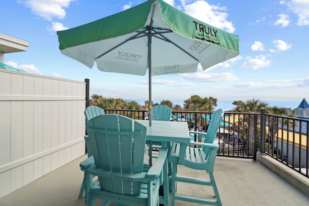 Seahorse Oceanfront Inn 25/50