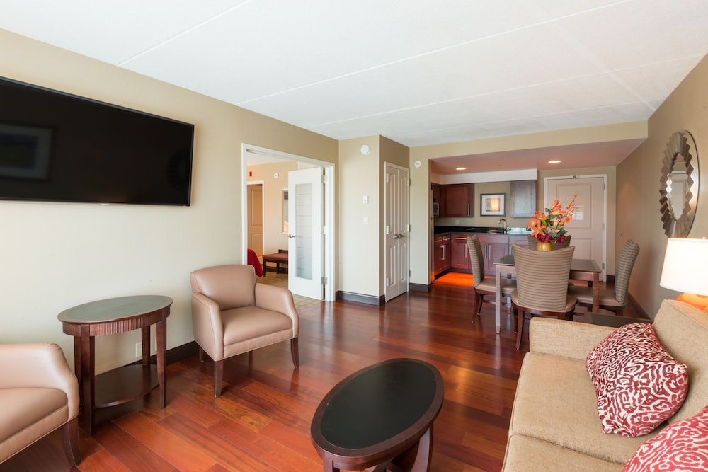 CROWNE PLAZA BOSTON - WOBURN 40/80