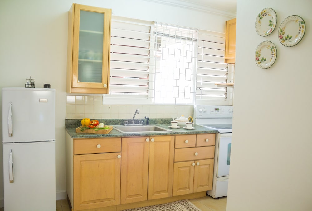 Kingston Luxury Condo Apartment 17/17
