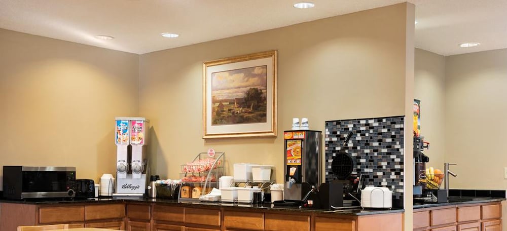 Asteria Inn and Suites 26/31