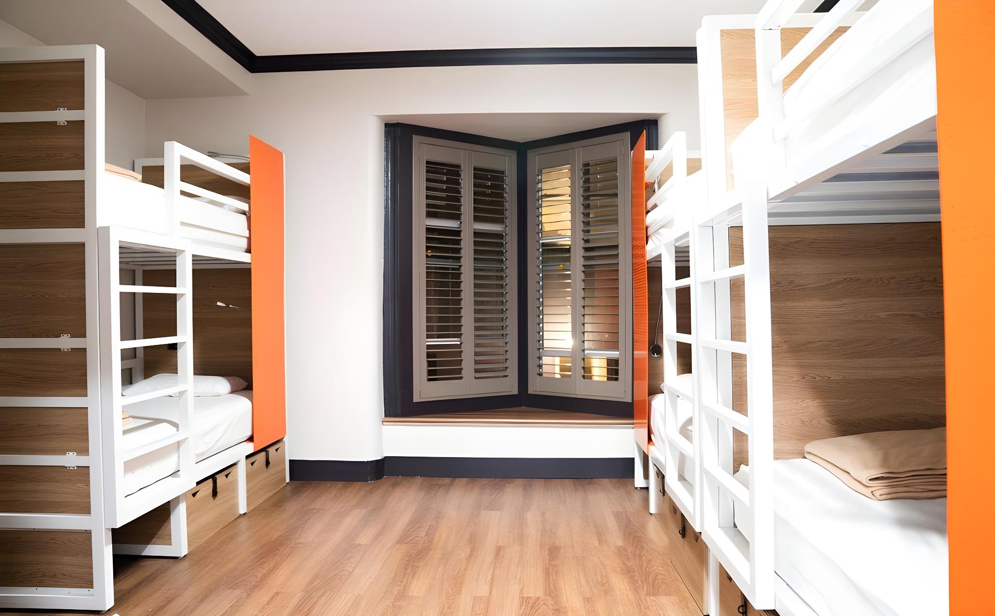 Private, 6 Beds, Private Bathroom