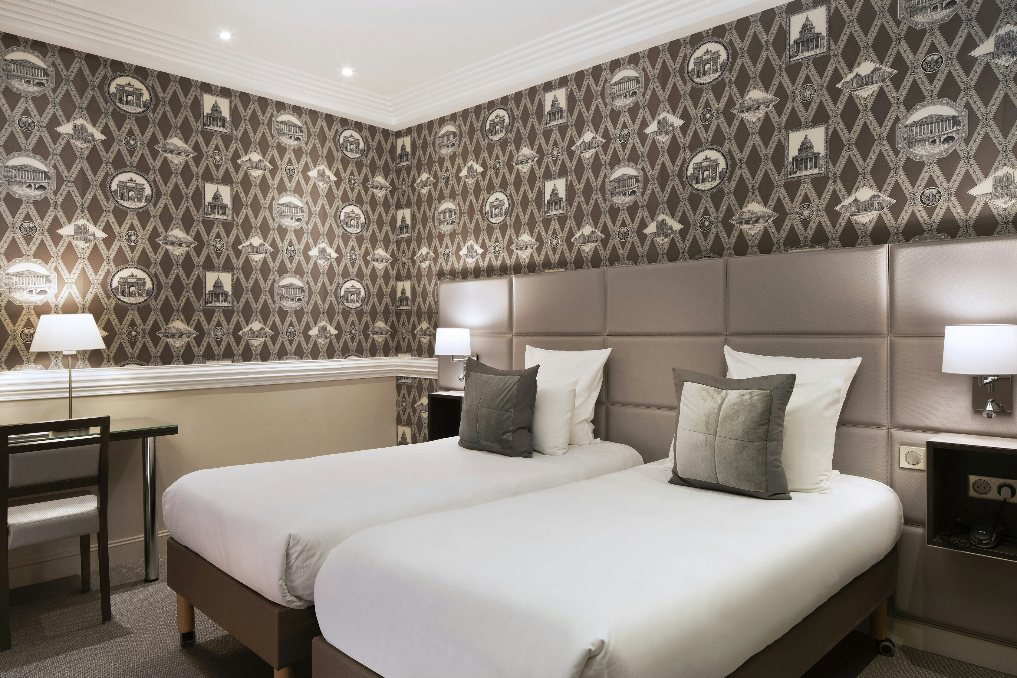 Elysees Hotel 9/40