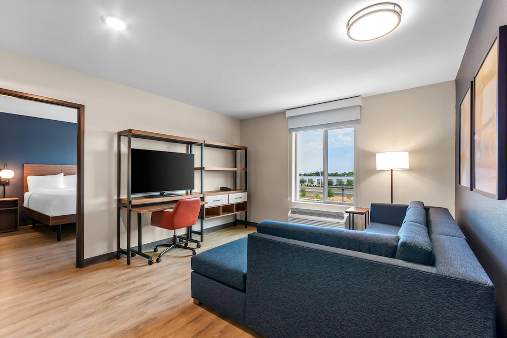 Everhome Suites Panama City Beach - 30A 37/60