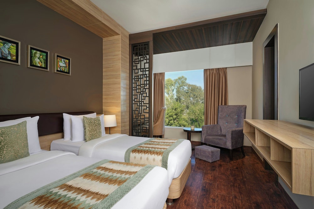 Room, Twin Beds