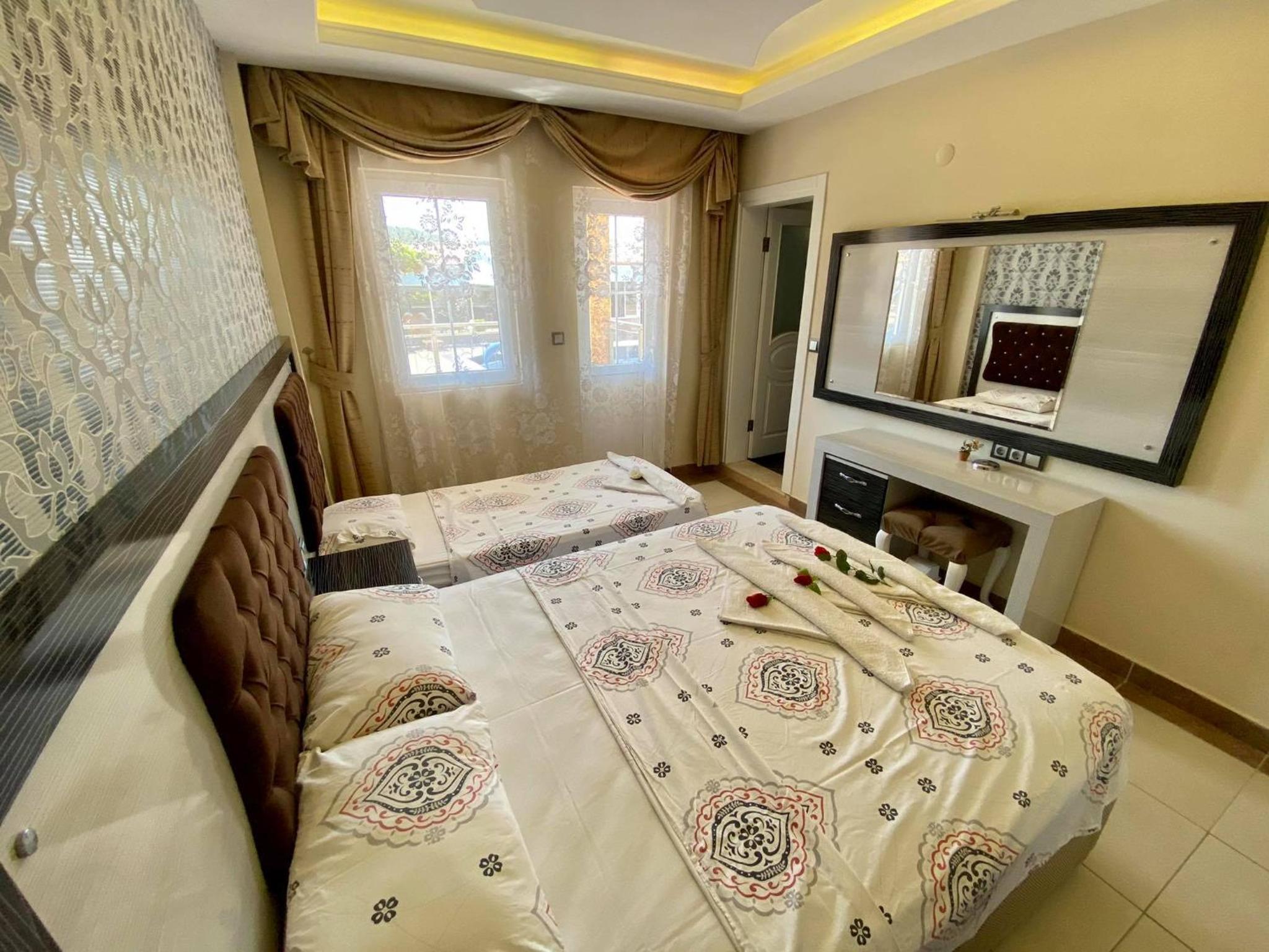 Erkan Tumen Yalcin Hotel 20/50