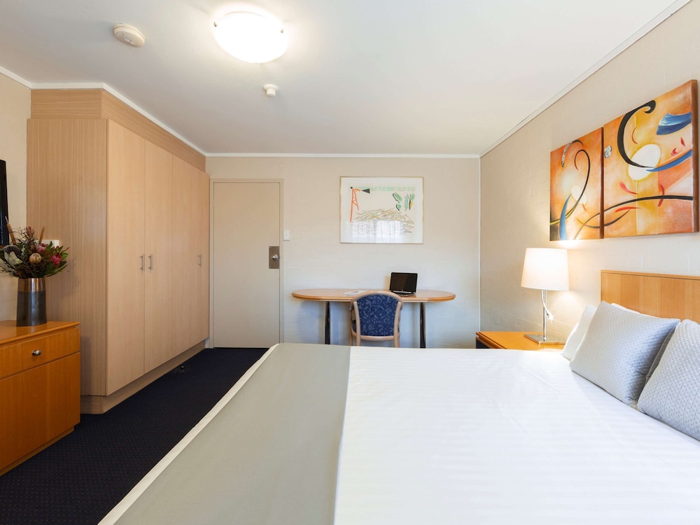 ibis Styles Canberra 35/78