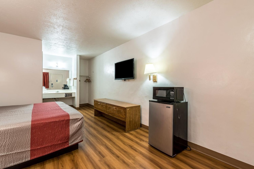 Motel6 Attalla AL 41/63