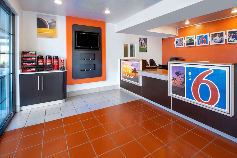 Motel6 Carpinteria CA Santa Barbara South 15/62