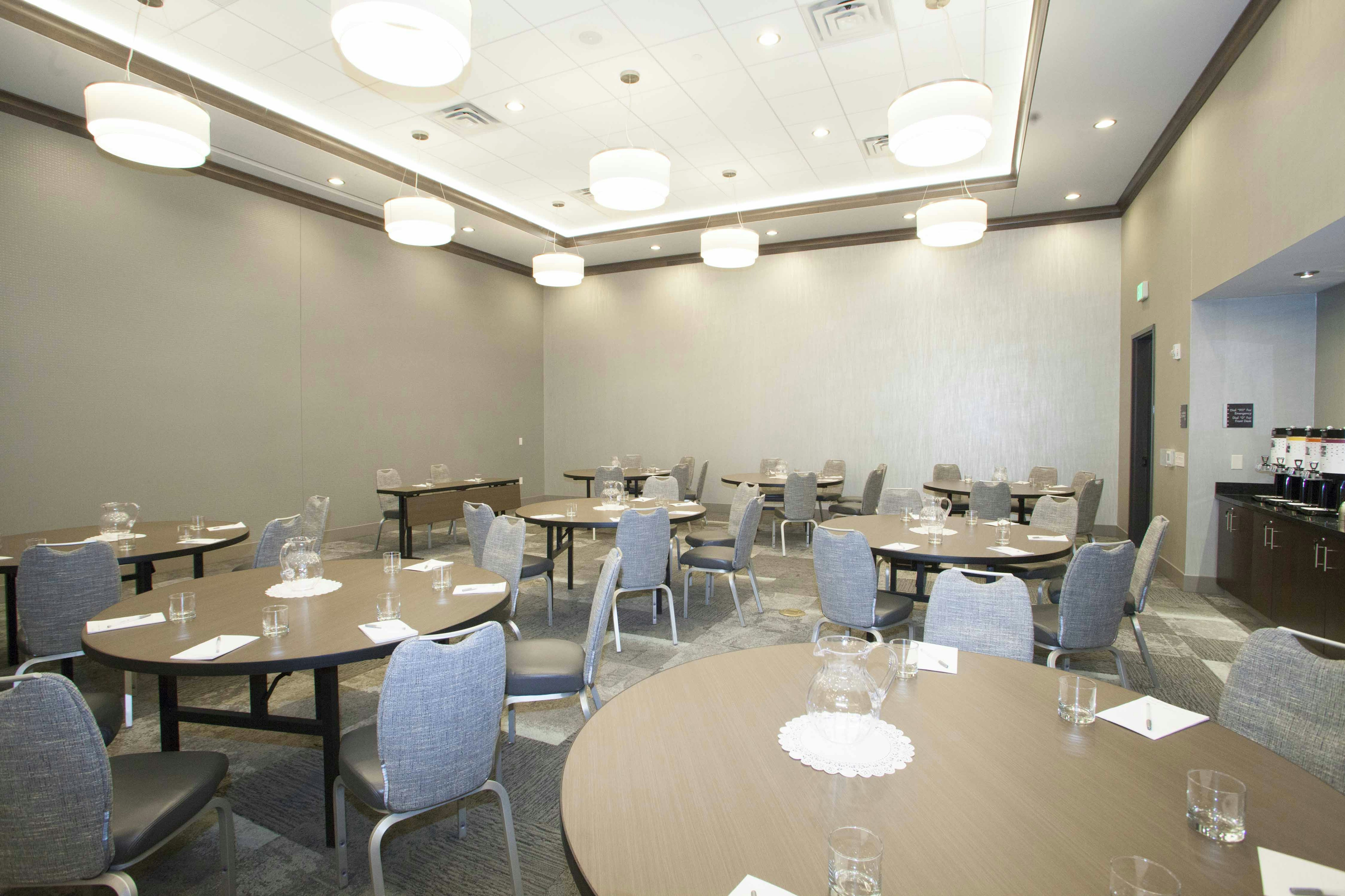 Hampton Inn Suites St Paul Downtown 65/70
