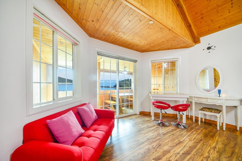 Geoje Blue Neoul Pension 24/50