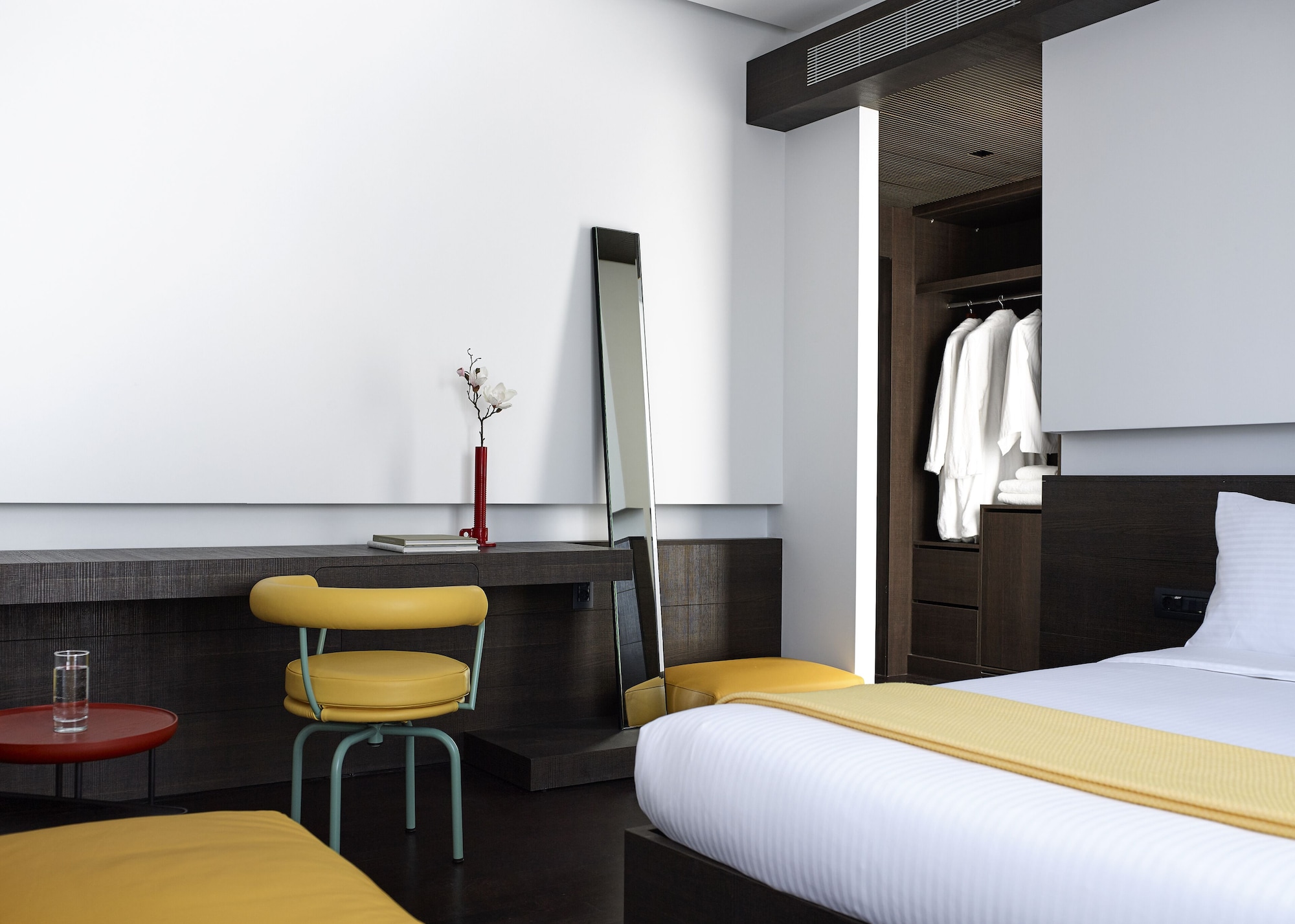 DOUBLE ROOM SUPERIOR (RD)