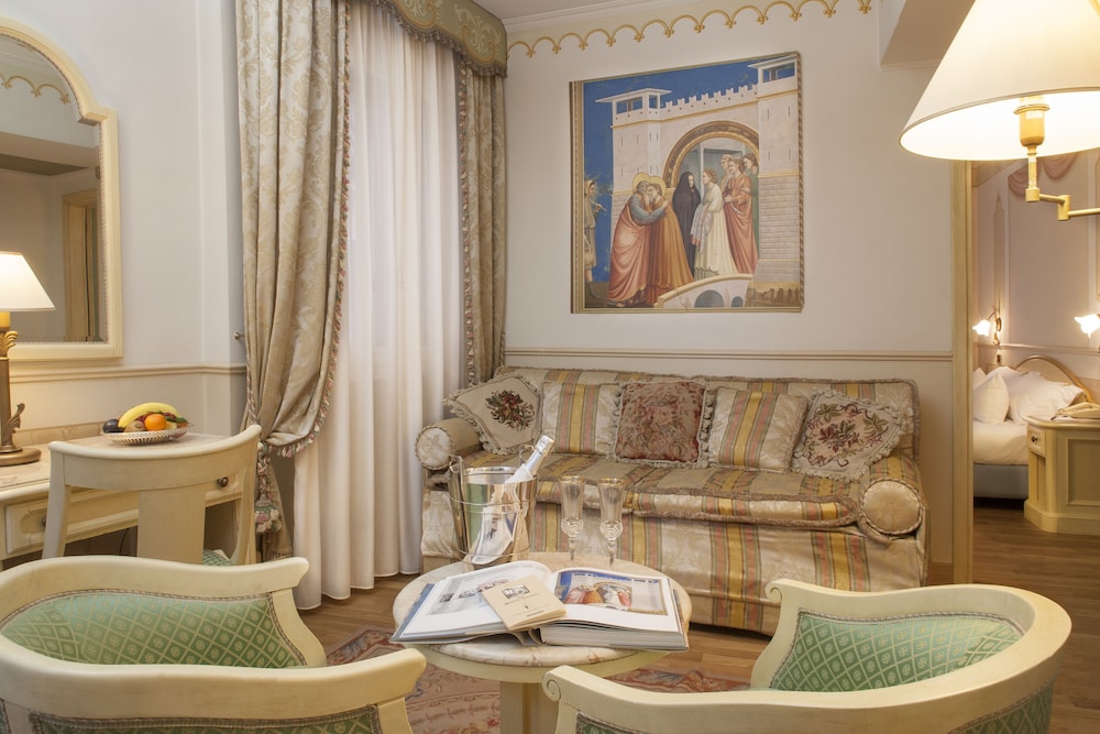Majestic Toscanelli Hotel 25/36
