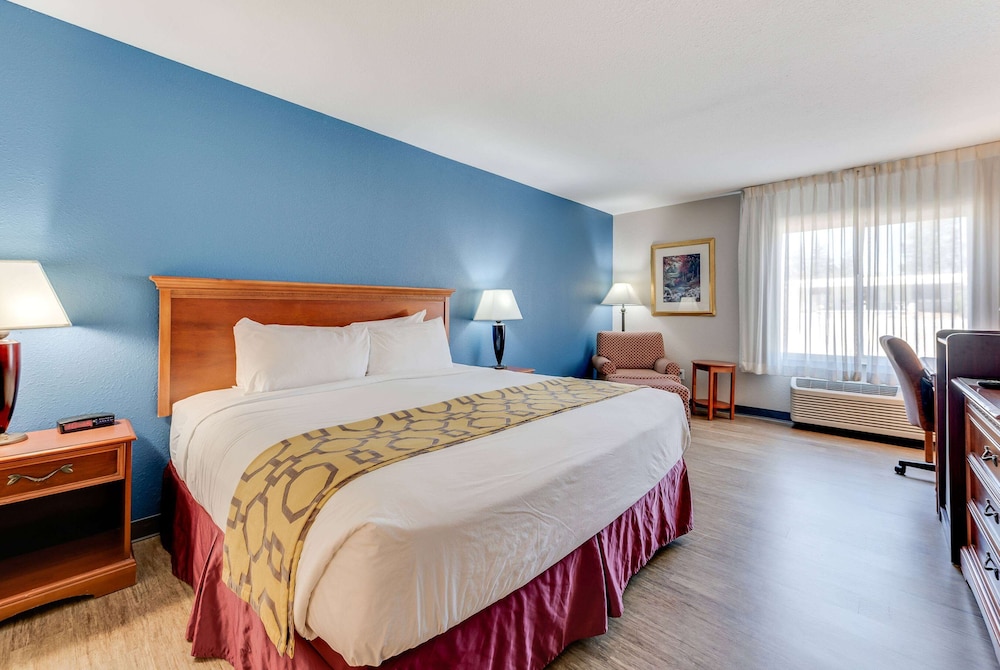 غرفة بسرير كينج لذوي الإعاقة، Baymont By Wyndham Salida 4/10