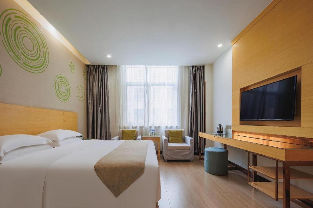 GreenTree Inn Hefei Feidong County High Speed Rail Station Wuyue Plaza Express Hotel 26/50