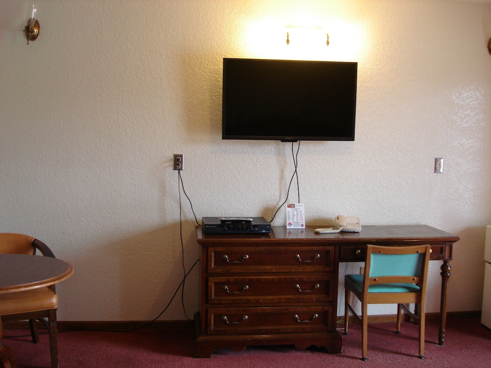 Nevada Inn 4/27