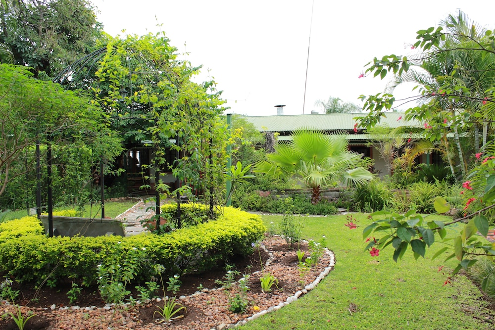 Lalamo Guest House 20/27