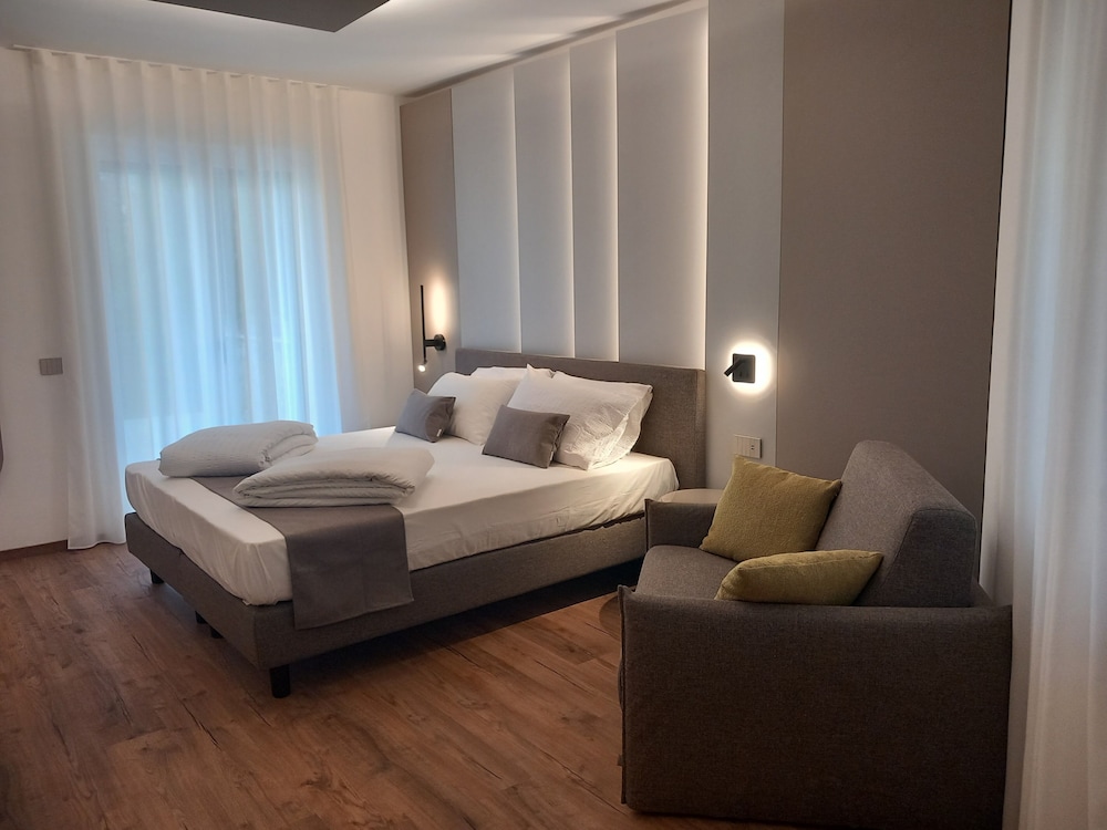 Albergo Pace 18/42