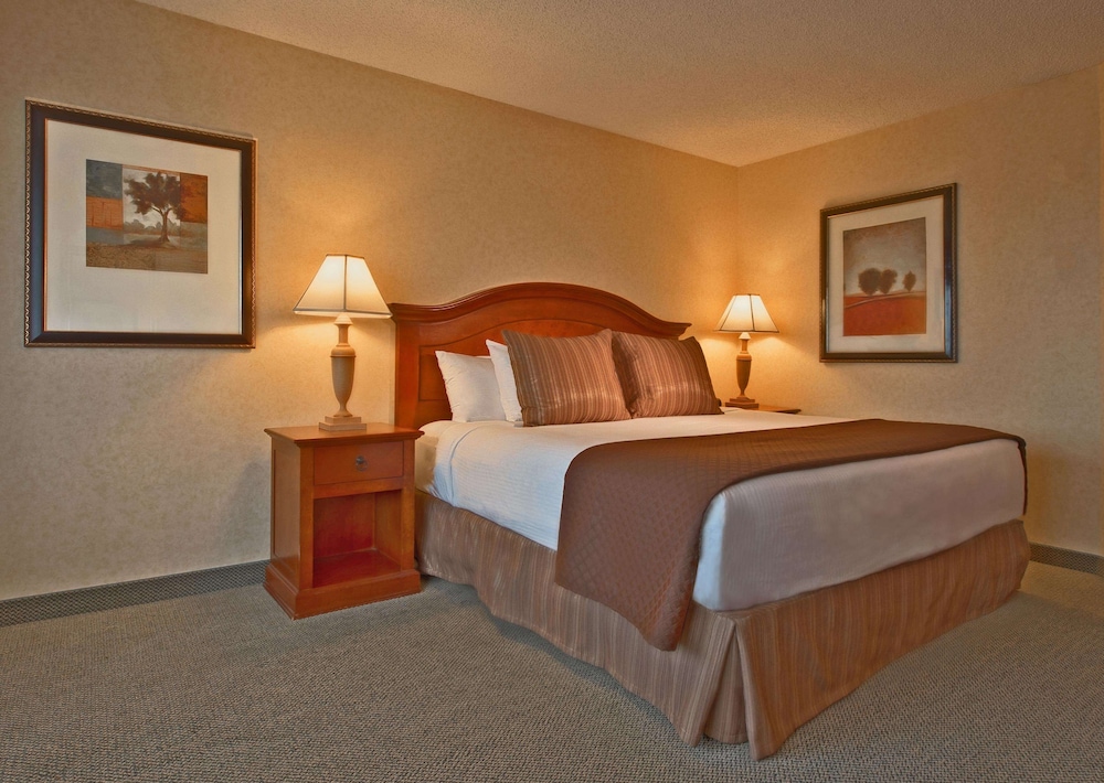 Red Lion Hotel Coos Bay 11/39