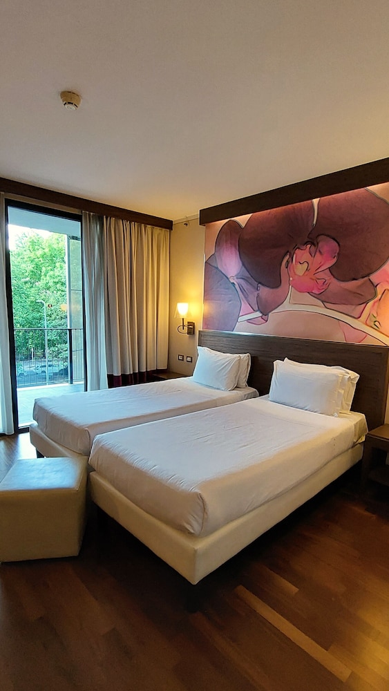 STANDARD, TWIN BEDS