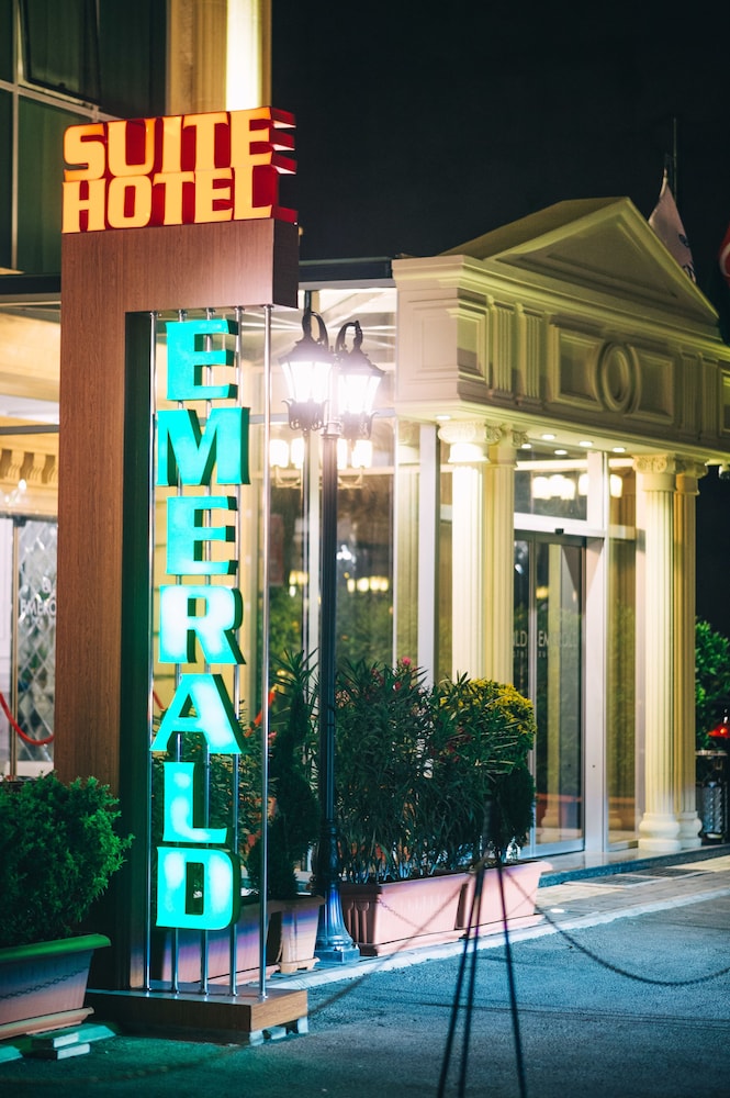 Emerald Suite Hotel in BAKU