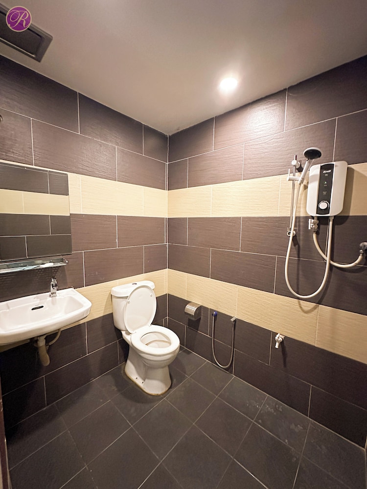 Remember Hotel Batu Pahat 45/47