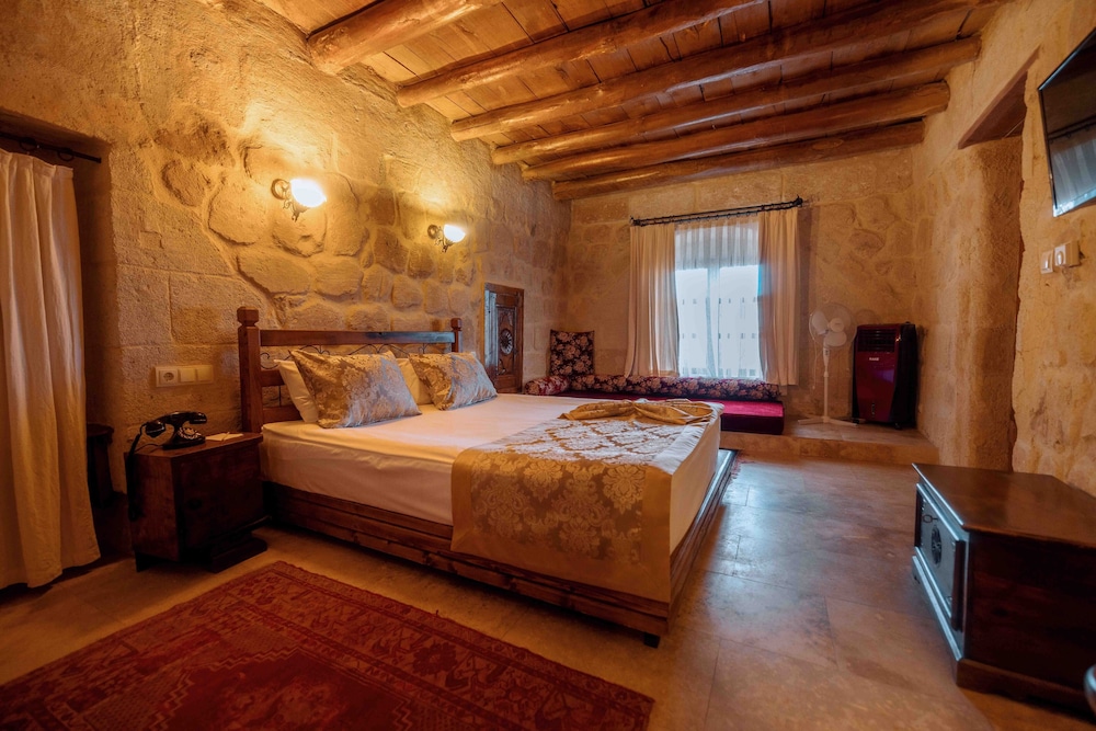 Mithra Cave Cappadocia 16/46