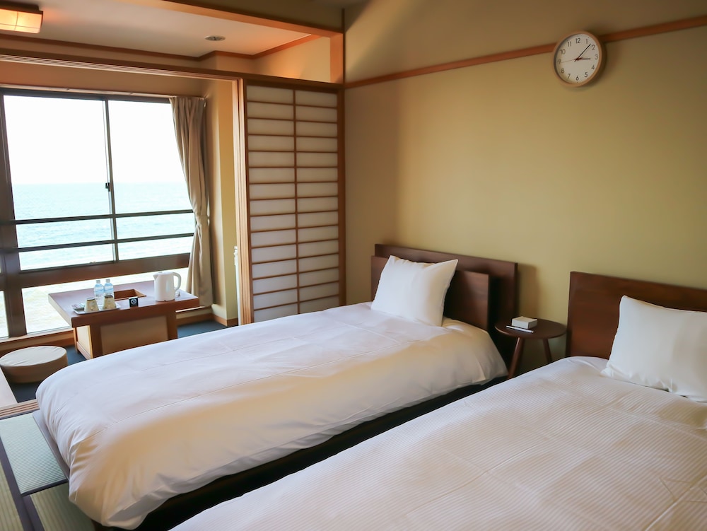 Hotel & Resort Izunone 3/24